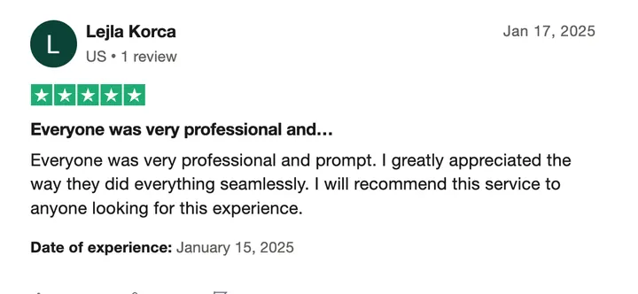 Trustpilot review by Lejla Korca: Everyone was very professional and prompt — five stars